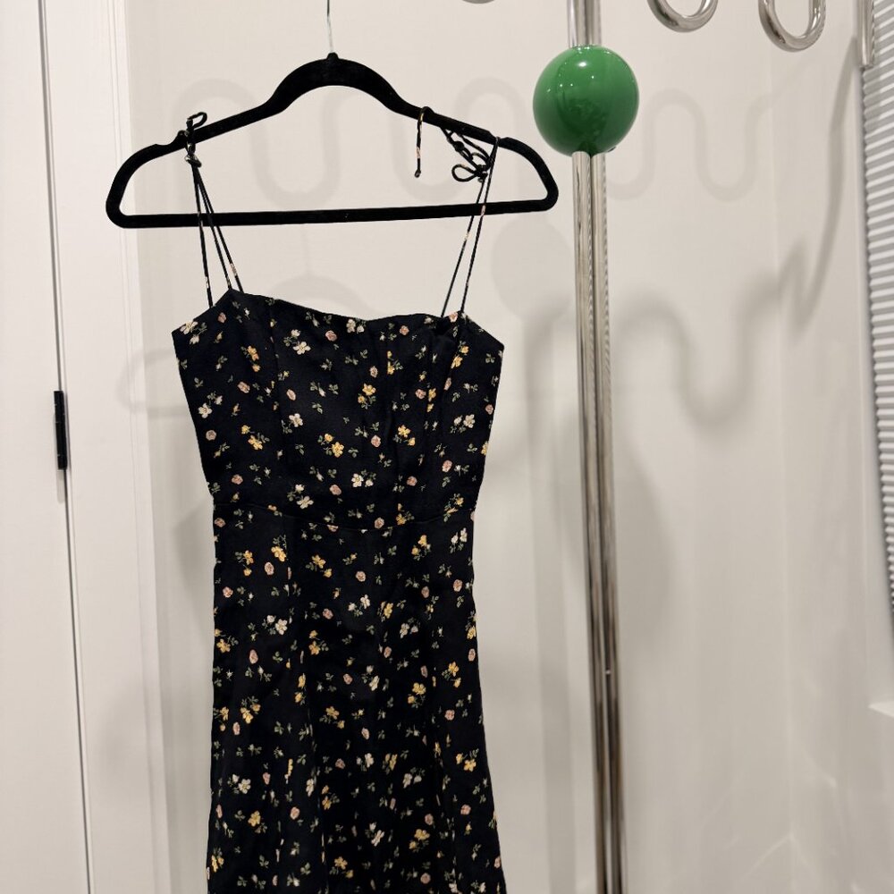 Reformation dress size 2 black with floral print